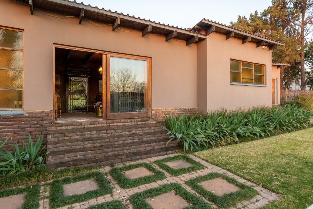 Aberfeldy Bed & Breakfast Midrand Esterno foto